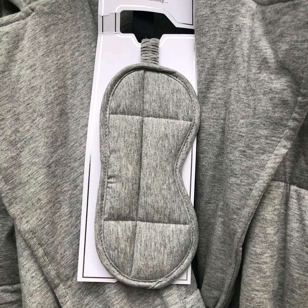 Skin Quilted Sonya Robe 4 XL NWT Eye Mask Gray - Picture 13 of 16